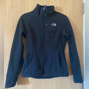 The North Face Women's Black Ridgeline Soft Shell Jacket